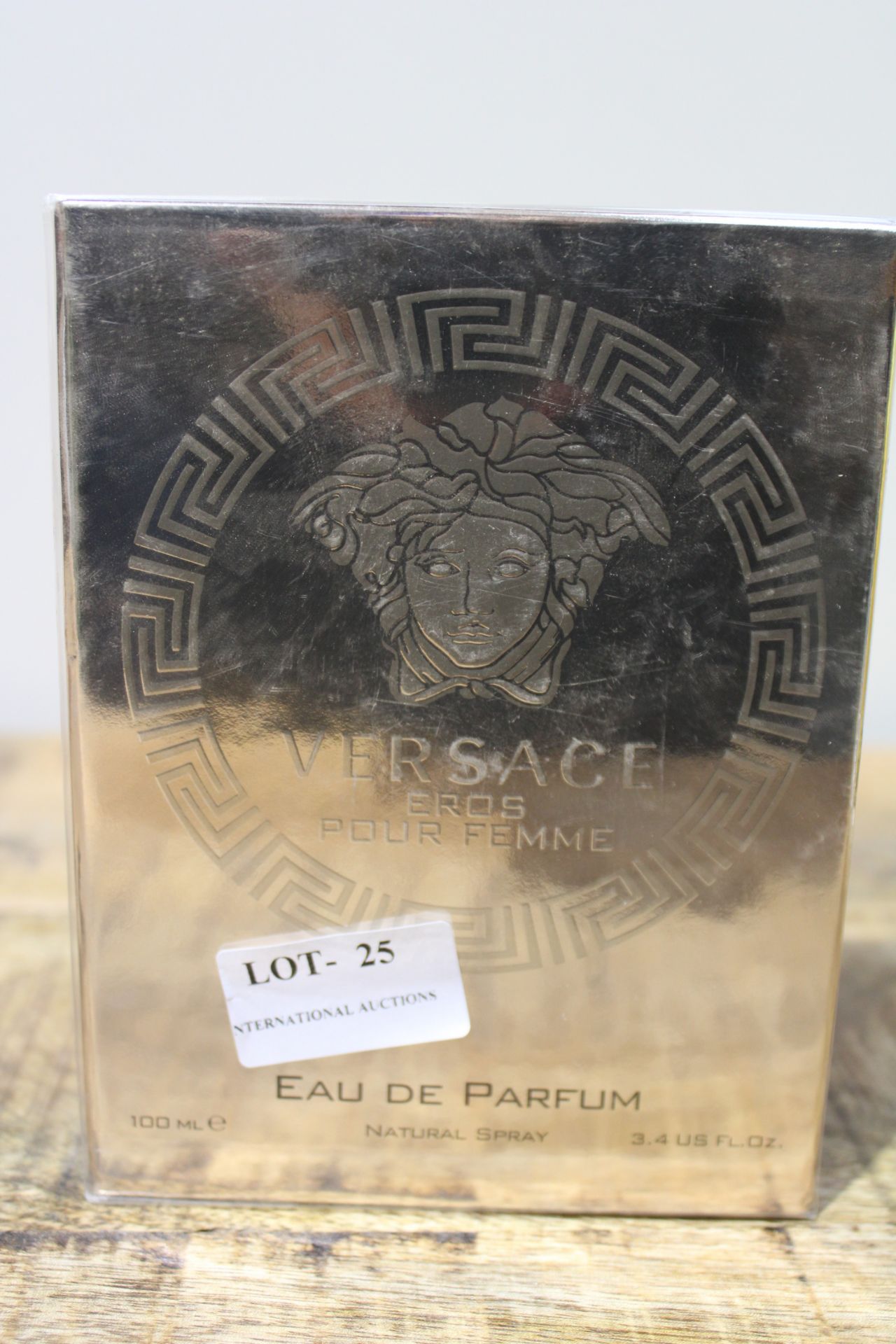 BRAND NEW VERSACE POUR FEMMA EDP 100ML RRP £50Condition ReportBRAND NEW - Image 2 of 2