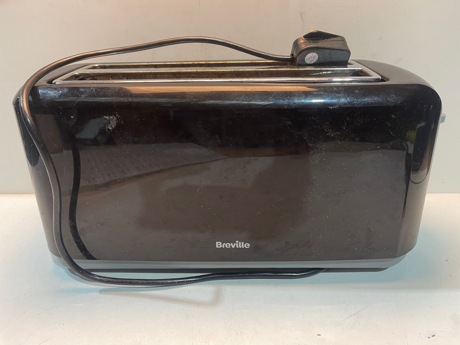 Breville 4-Slice Toaster, 2 Long Slots, High-Lift and Variable Width, Black [VTT233] Â£8.75Condition