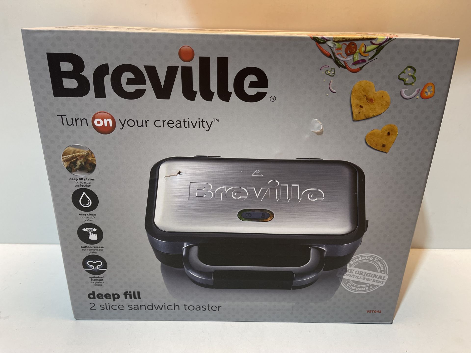 Breville Deep Fill Sandwich Toaster and Toastie Maker with Removable Plates, Non-Stick, Stainless