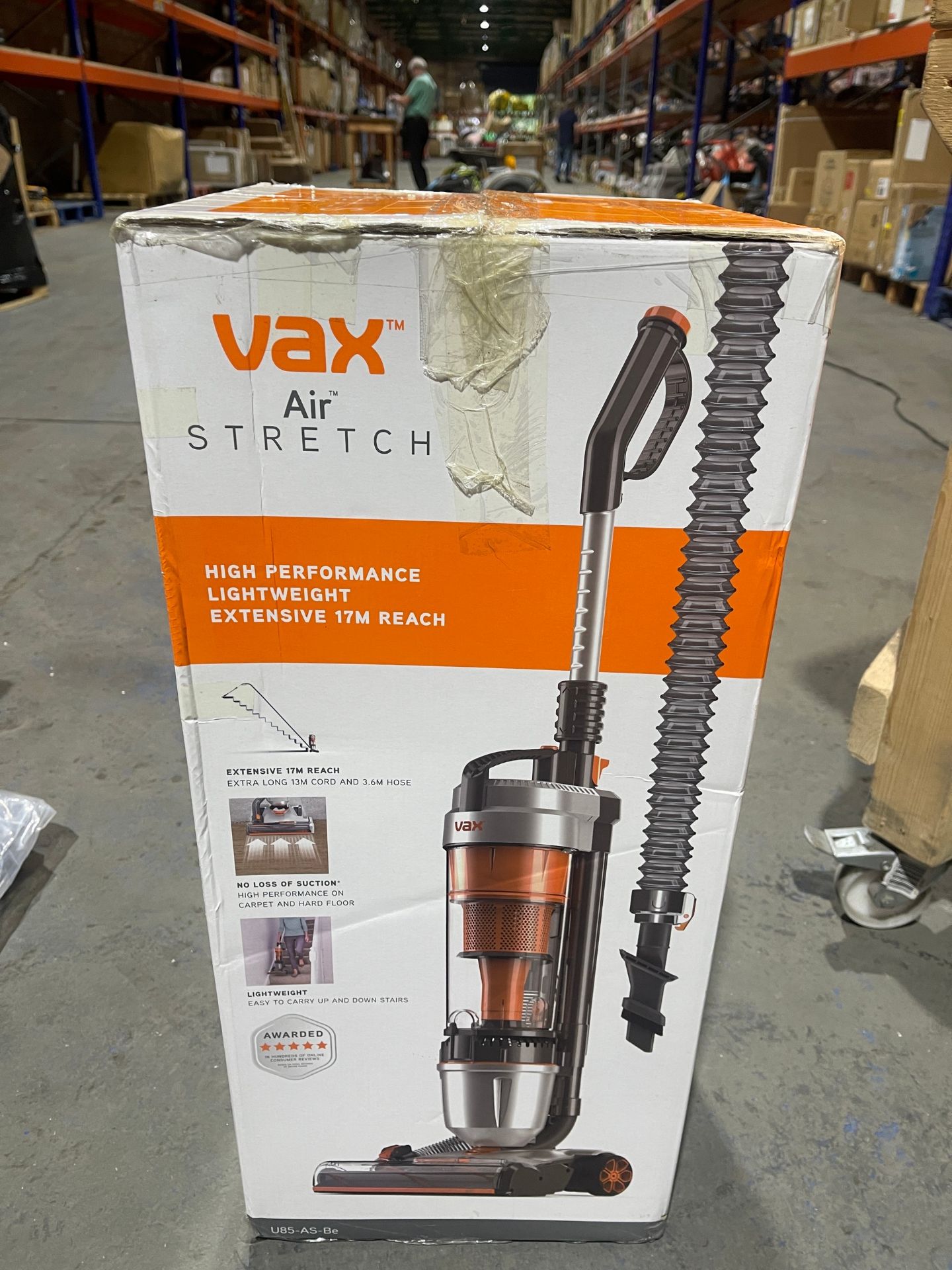 Vax U85-AS-Be Air Stretch Upright Vacuum, 1.5 Litre, 820 W - Silver/Orange[Energy Class A] Â£99. - Image 2 of 2