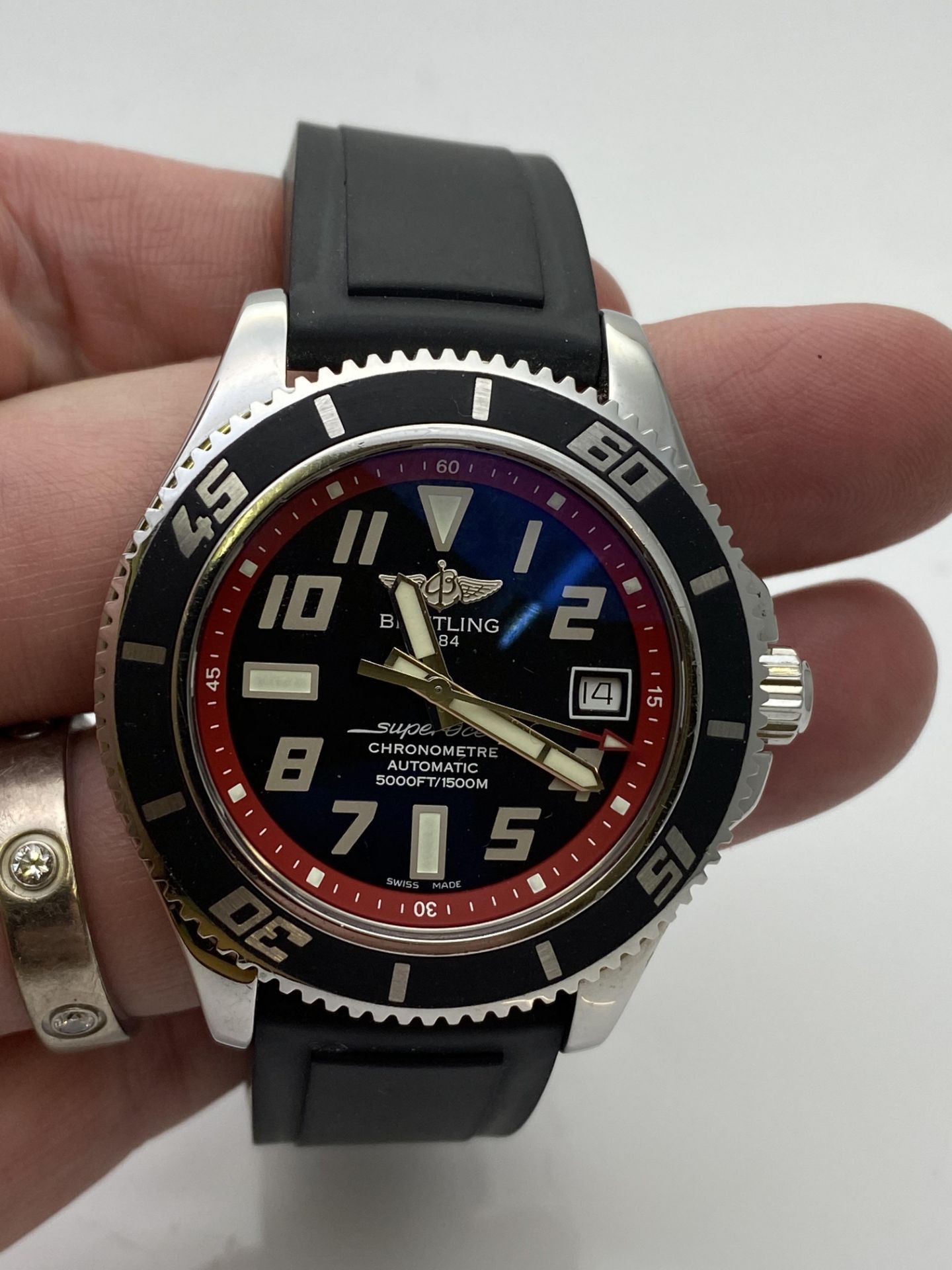 GENTS BREITLING SUPEROCEAN MODEL- A17364, BLACK RUBBER STRAP WITH STAINLESS STEEL CASE AND BLACK - Image 2 of 4