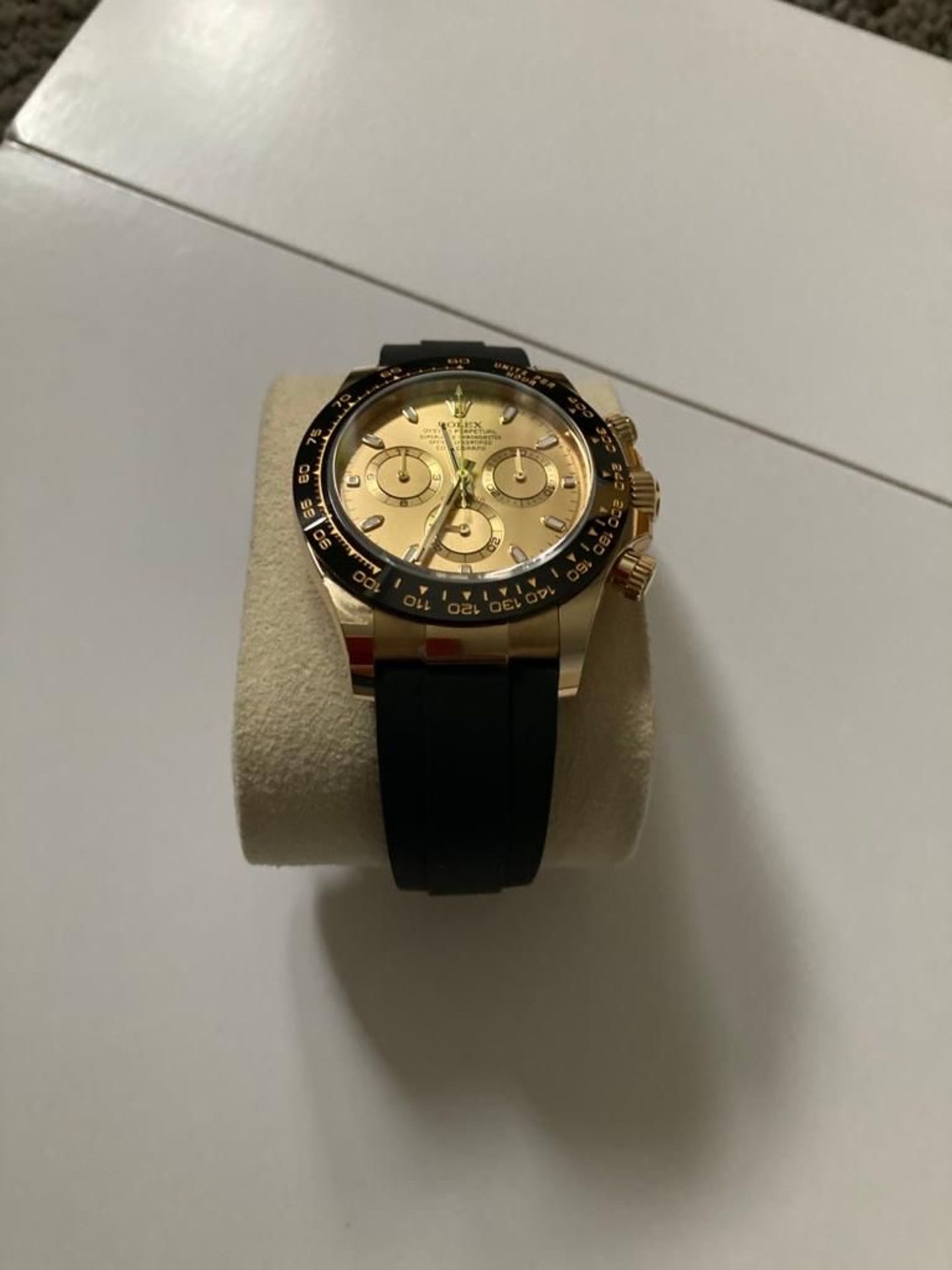 ROLEX DAYTONA- 18CT YELLOW GOLD- MARCH 2021- MODEL- 116515 LN - Image 3 of 4