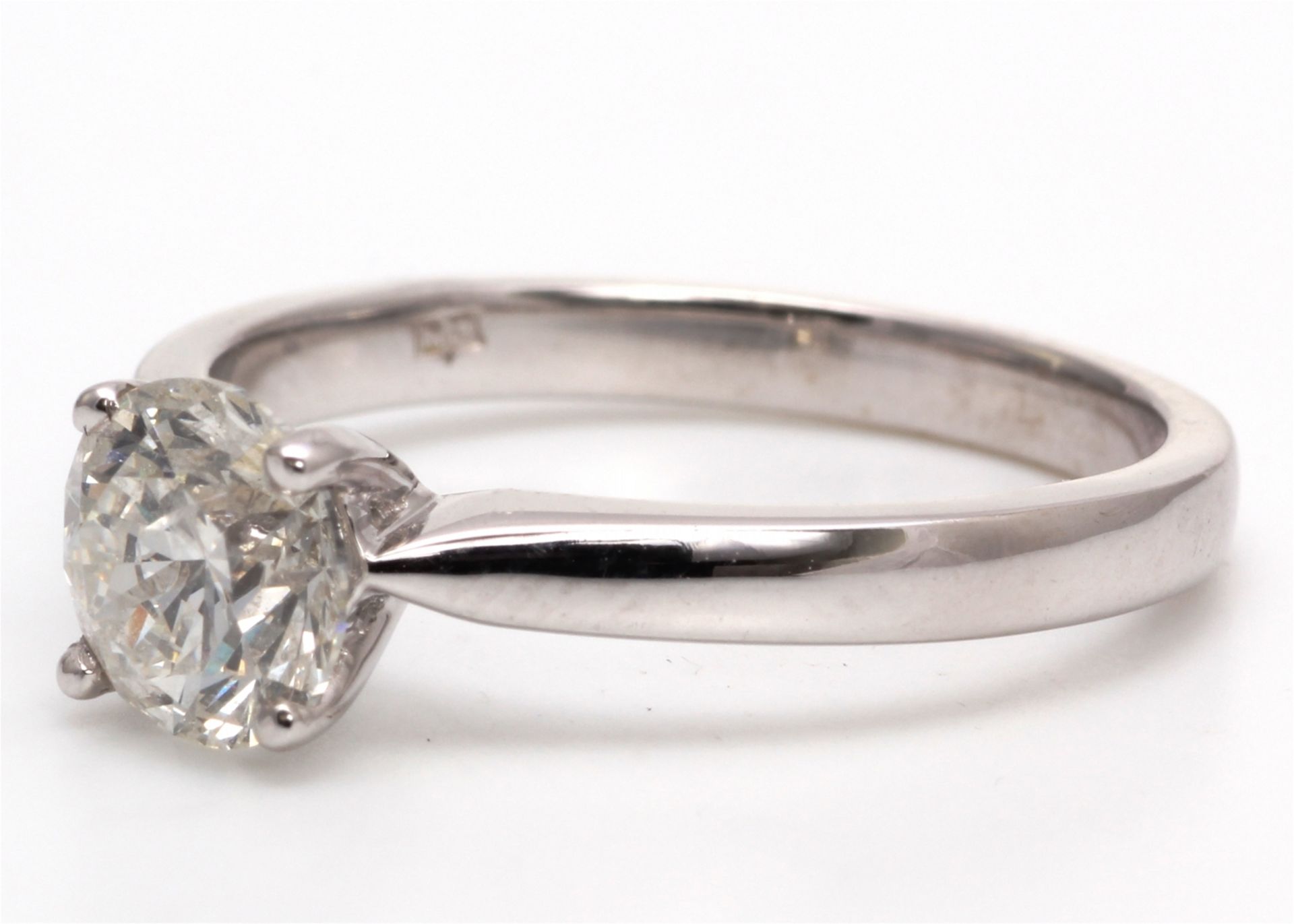 18ct White Gold Single Stone Diamond Ring 1.05 Carats - Valued by AGI £20,590.12 - A gorgeous - Image 2 of 5