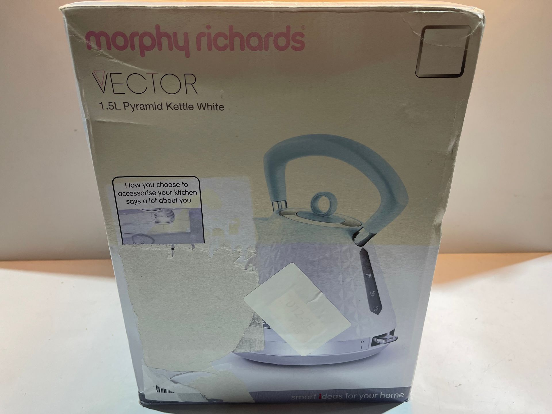 Morphy Richards Vector Pyramid Kettle 108134 Traditional Kettle White £29.99Condition