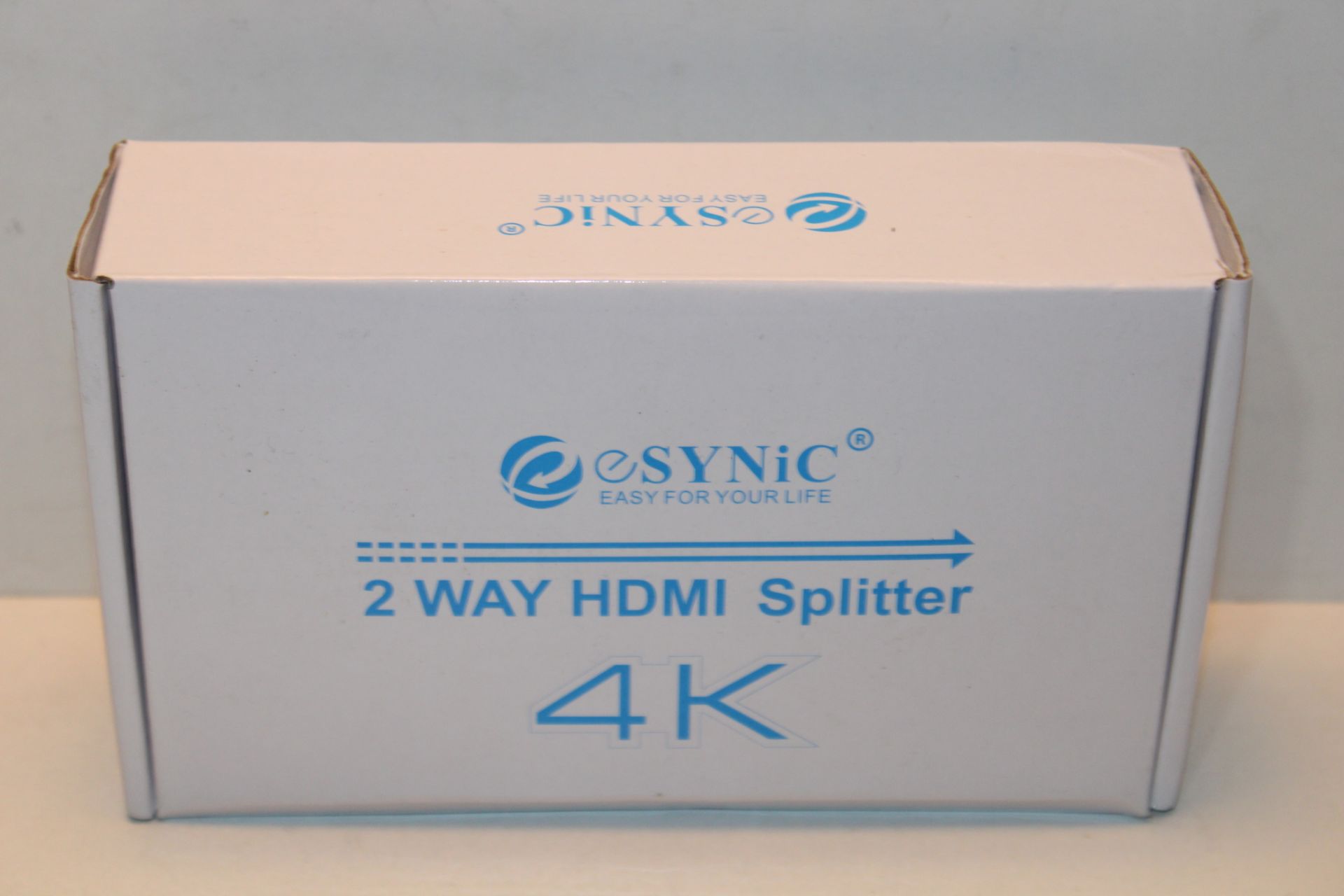 RRP £9.83 eSynic 2 Way 4K HDMI Splitter Ultra HD 4K HDMI Amplifier