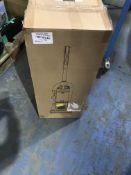 Amazon Basics Upright Vacuum Cleaner with High Efficiency Motor [AB500], Bagless, 3.0 L, 700 Watt £