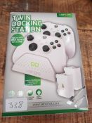 Venom Twin Charging Dock with 2 x Rechargeable Battery Packs - White (Xbox Series X & S / Xbox