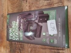 Venom Xbox One Twin Docking Station with 2 x Rechargeable Battery Packs: Black Xbox One £13.