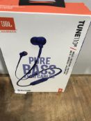 JBL TUNE 110BT Wireless In-Ear Headphones with Bluetooth – Neck flat tangle-free cable – Up to 6