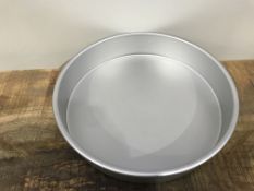 PME RND102 Anodised Aluminium Round Cake Pan 10 x 2-Inch Deep, Silver £6.79Condition ReportAppraisal