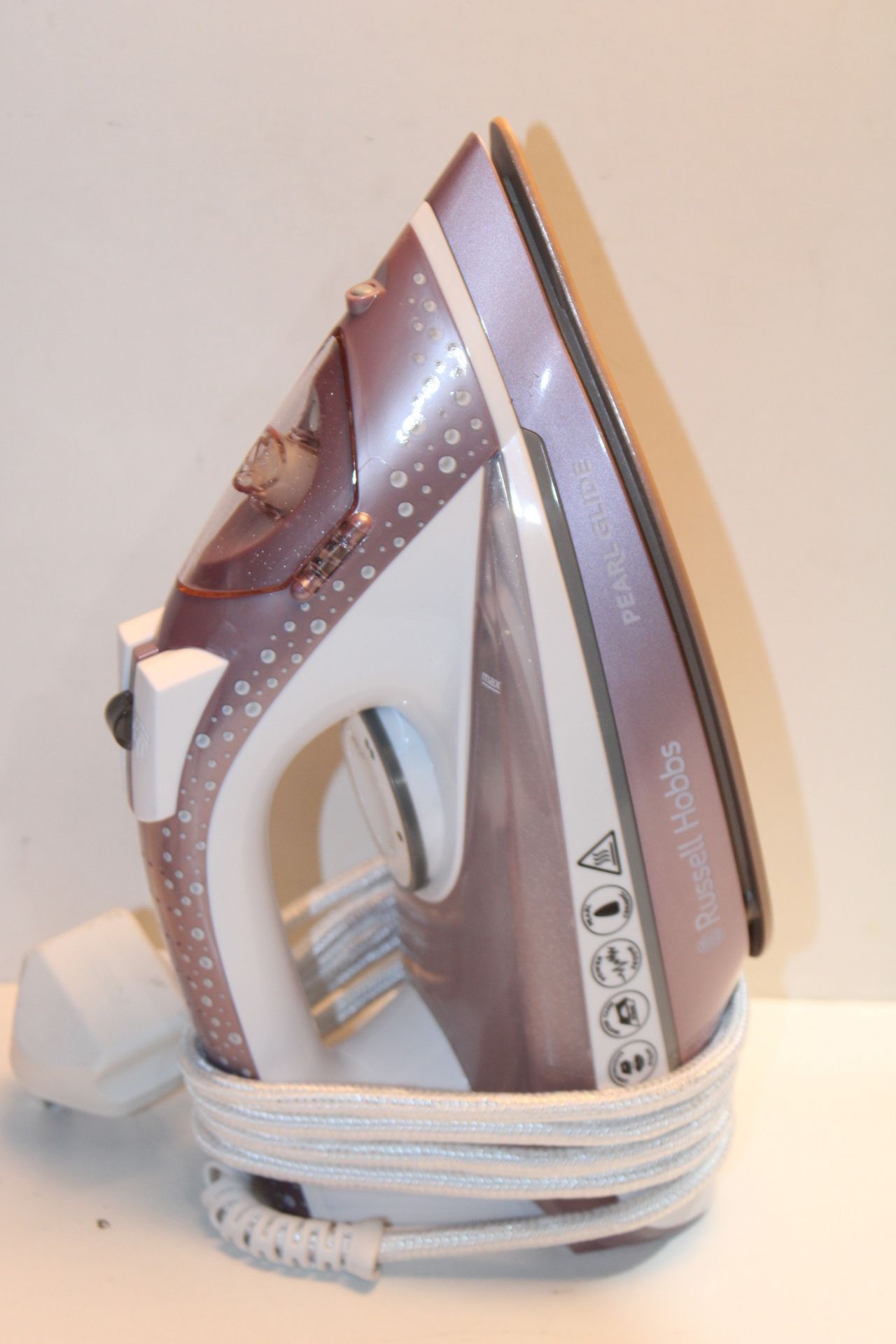 RRP £29.75 Russell Hobbs Pearl Glide Steam Iron with Pearl Infused Ceramic Soleplate