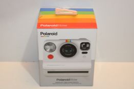 RRP £105.00 Polaroid - 9027 - Polaroid Now I-Type Instant Camera - White