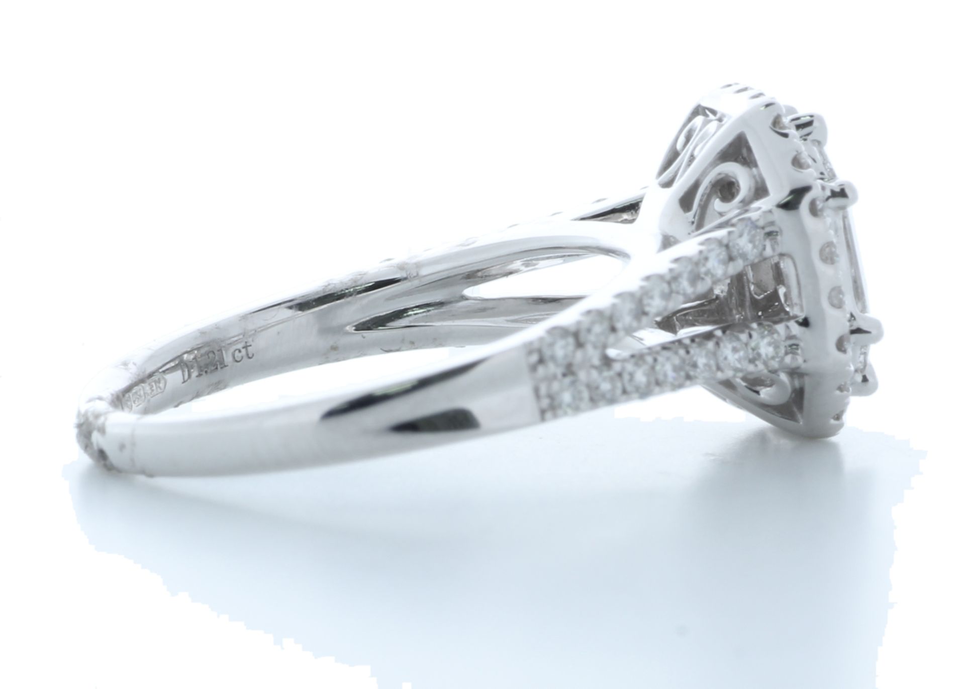 18ct White Gold Single Stone With Halo Setting Ring 1.20 Carats - Valued by AGI £12,450.00 - 18ct - Image 3 of 3