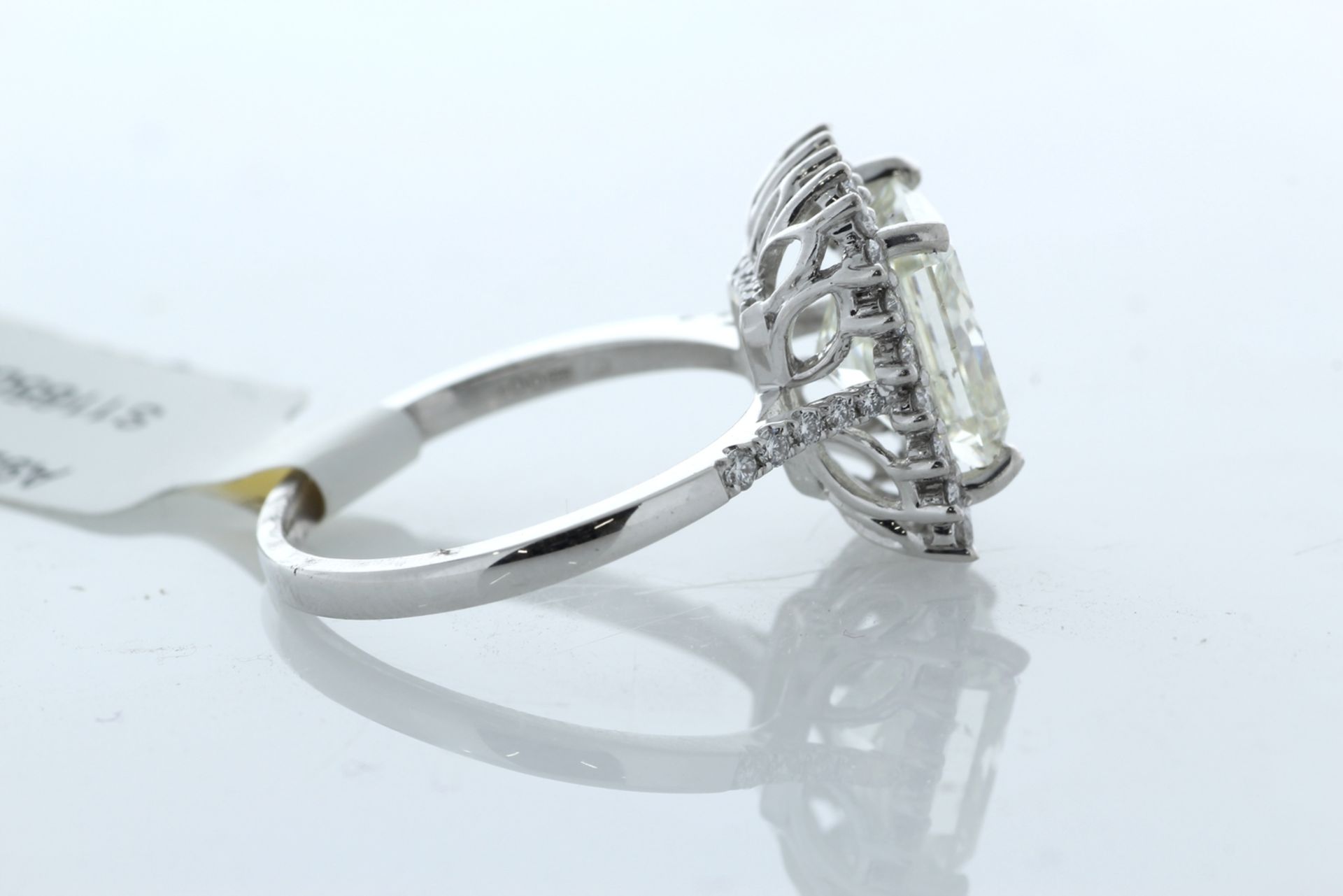 18ct White Gold Single Stone With Halo Setting Ring 3.86 Carats - Valued by IDI £72,000.00 - 18ct - Image 3 of 4