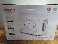 RRP £122.00 Swan Vintage Teasmade - Rapid Boil with Clock and Alarm