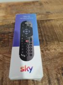 RRP £28.12 Original Sky Q Voice Remote Control – Duracell Batteries