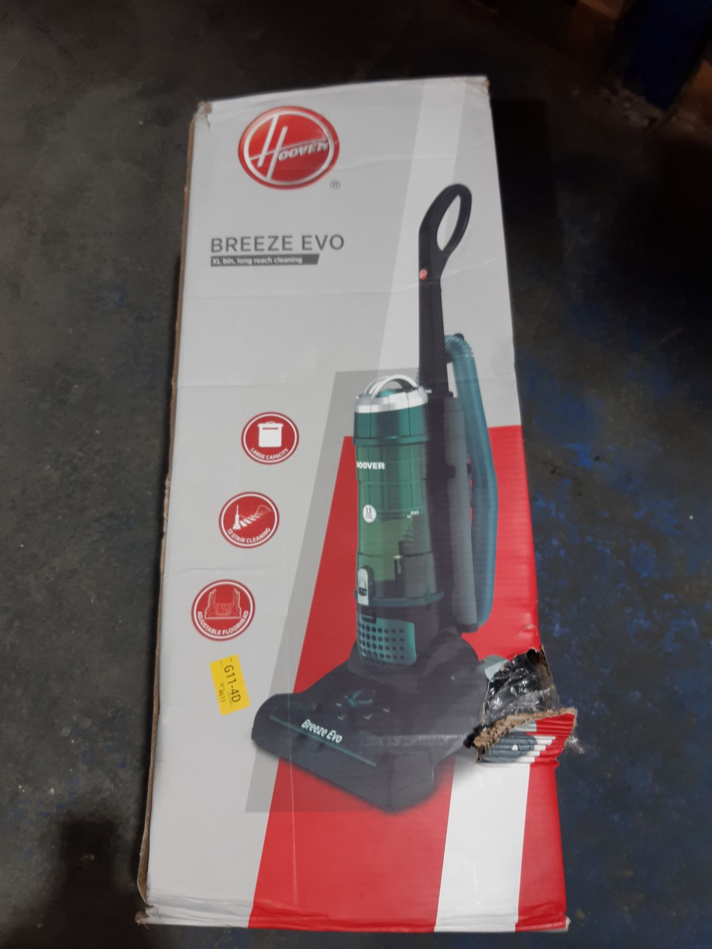 RRP £89.00 Hoover Breeze Evo TH31BO01 Bagless Upright Vacuum Cleaner