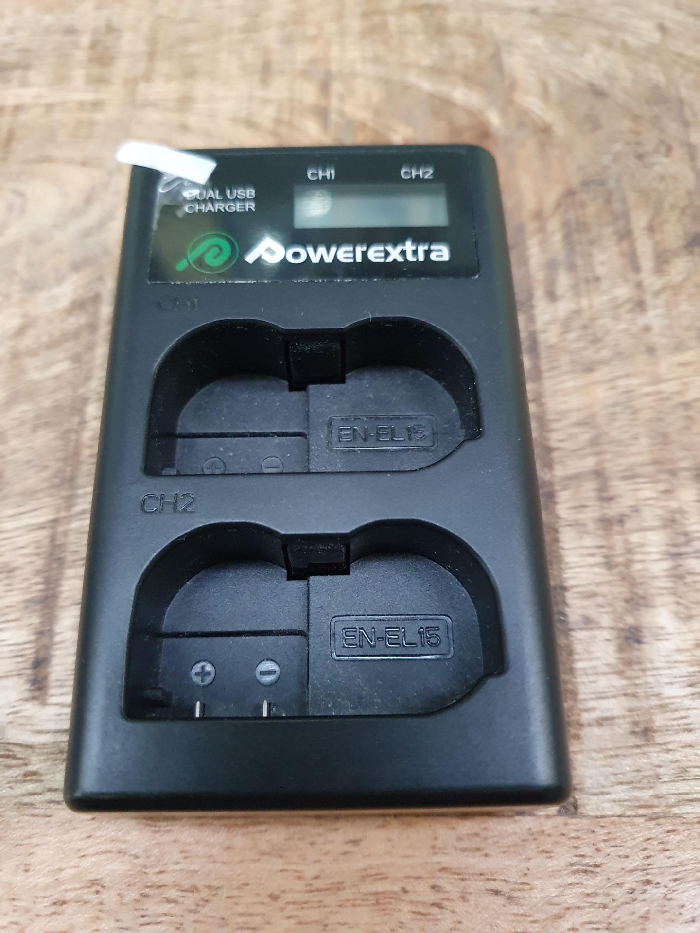 RRP £27.99 Powerextra 2 x 2200mAh EN-EL15 batteries and Charger