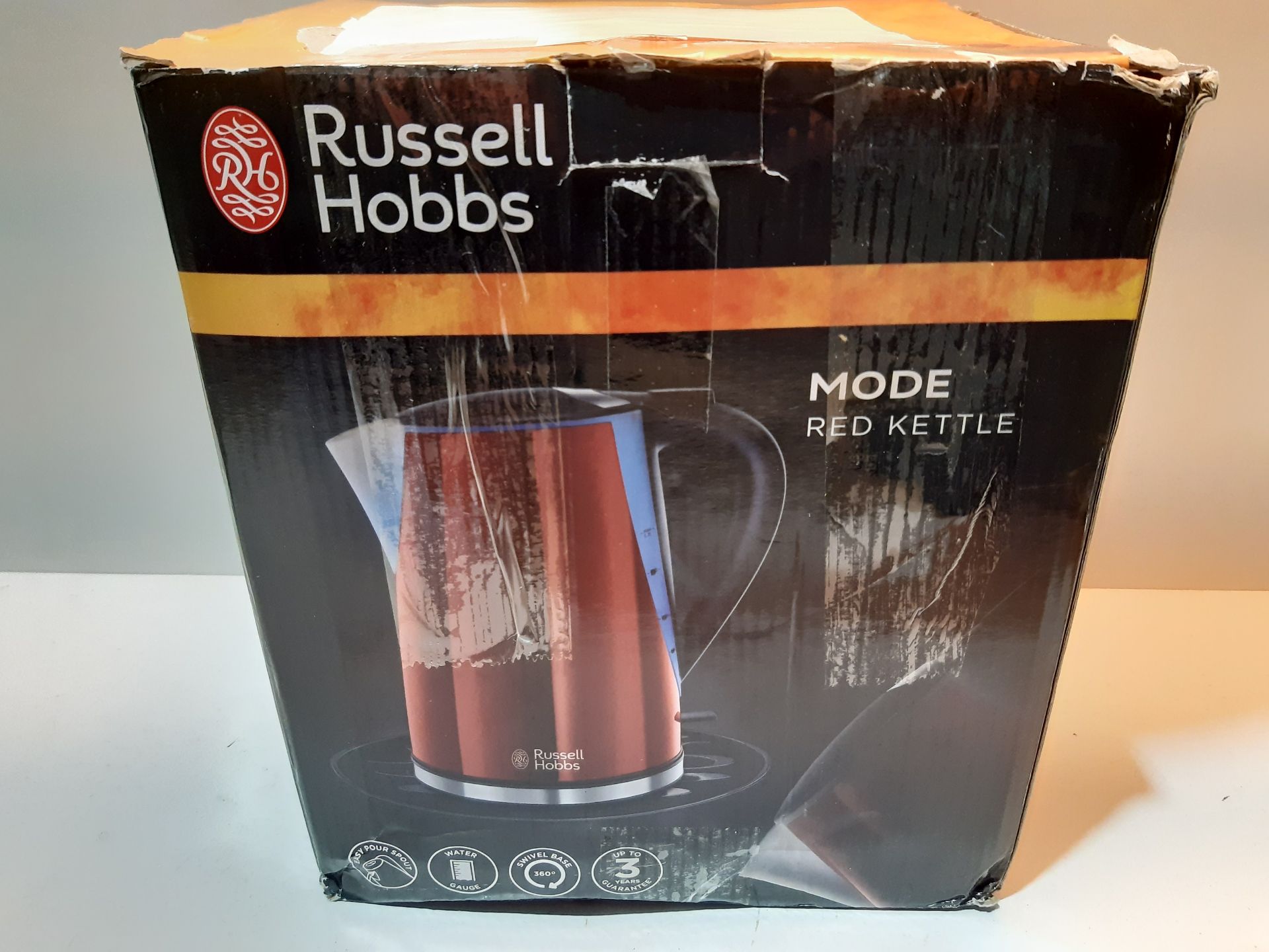 RRP £24.75 Russell Hobbs Mode Kettle 21401, Red
