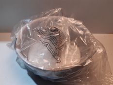 RRP £15.25 Wilton W2525 Angel Food Tube Cake Tin, 25.4 cm (10in)
