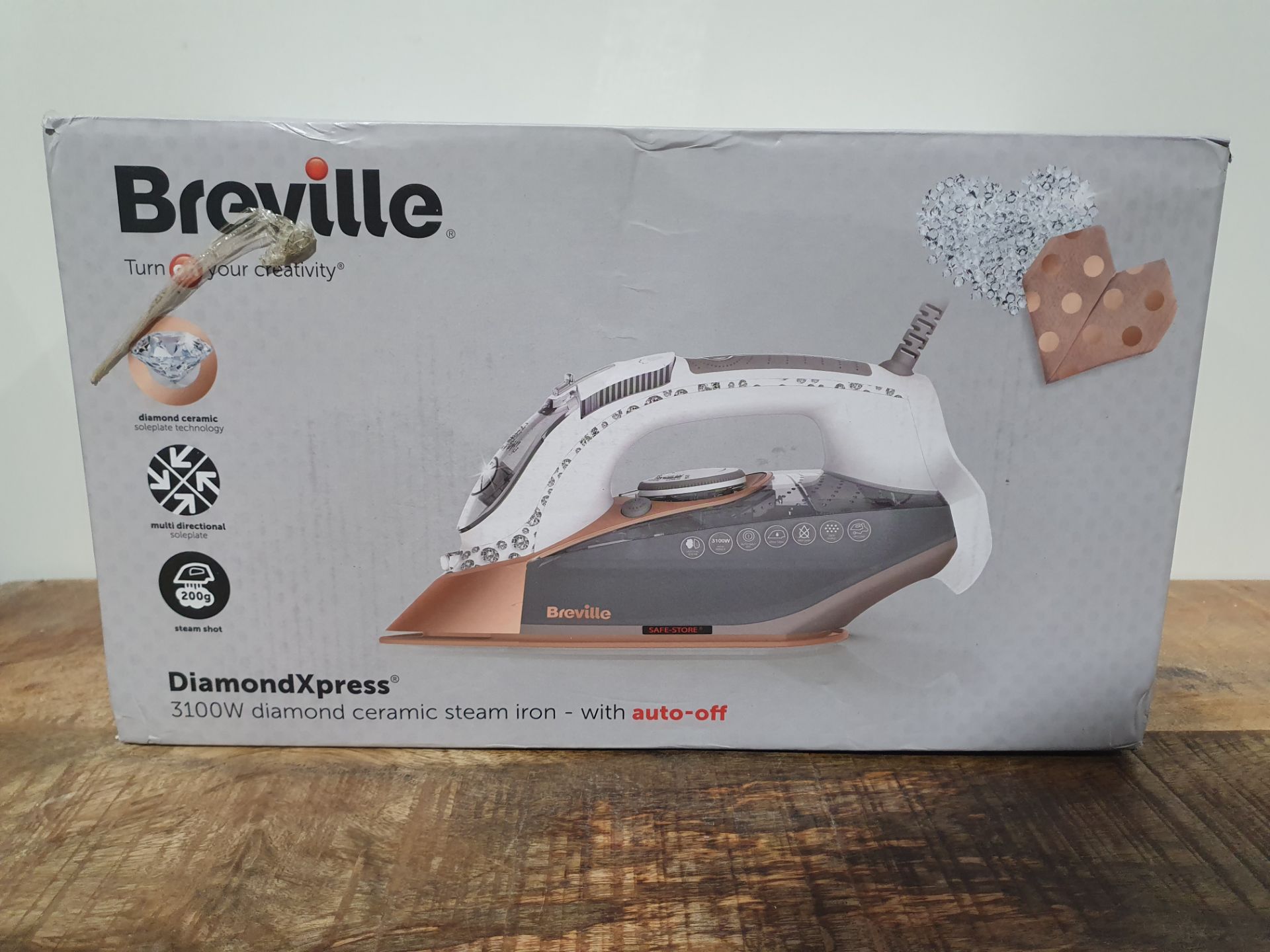 RRP £35.00 Breville VIN401 DiamondXpress Steam Iron