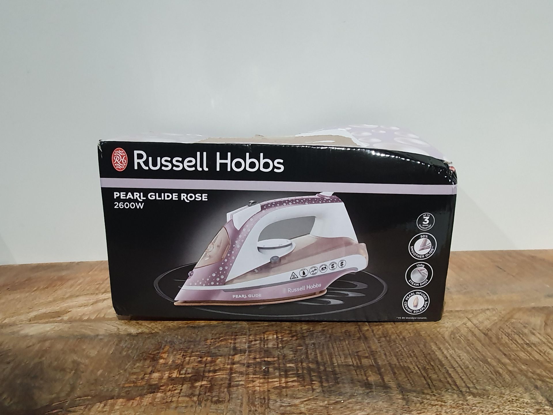 RRP £24.00 Russell Hobbs Pearl Glide Steam Iron with Pearl Infused Ceramic Soleplate