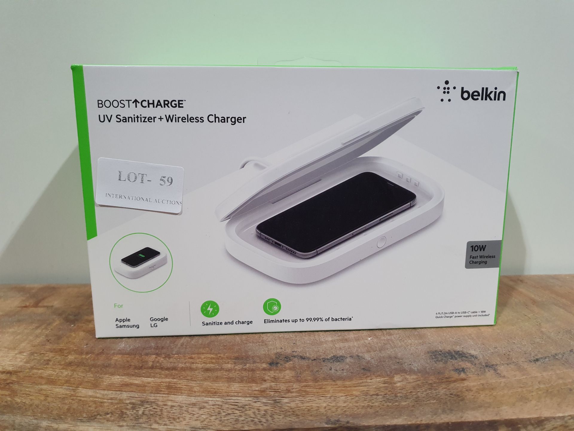 RRP £45.97 Belkin Boost Charge UV Sanitizer + Wireless Charger
