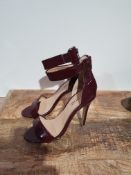 FIORE HIGH HEEL SHOES SIZE 3Condition ReportAppraisal Available on Request - All Items are
