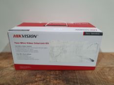 RRP £341.19 Hikvision DS-KIS701 Two-Wire Video Intercom Bundle Includes Smart Phone Alerts