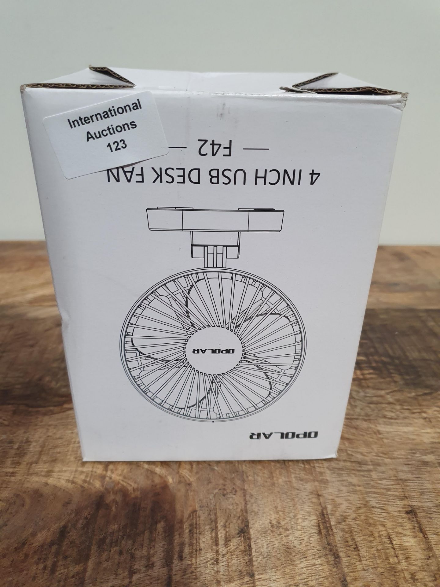 OPOLAR 4 INCH USB DESK FAN RRP £15Condition ReportAppraisal Available on Request - All Items are
