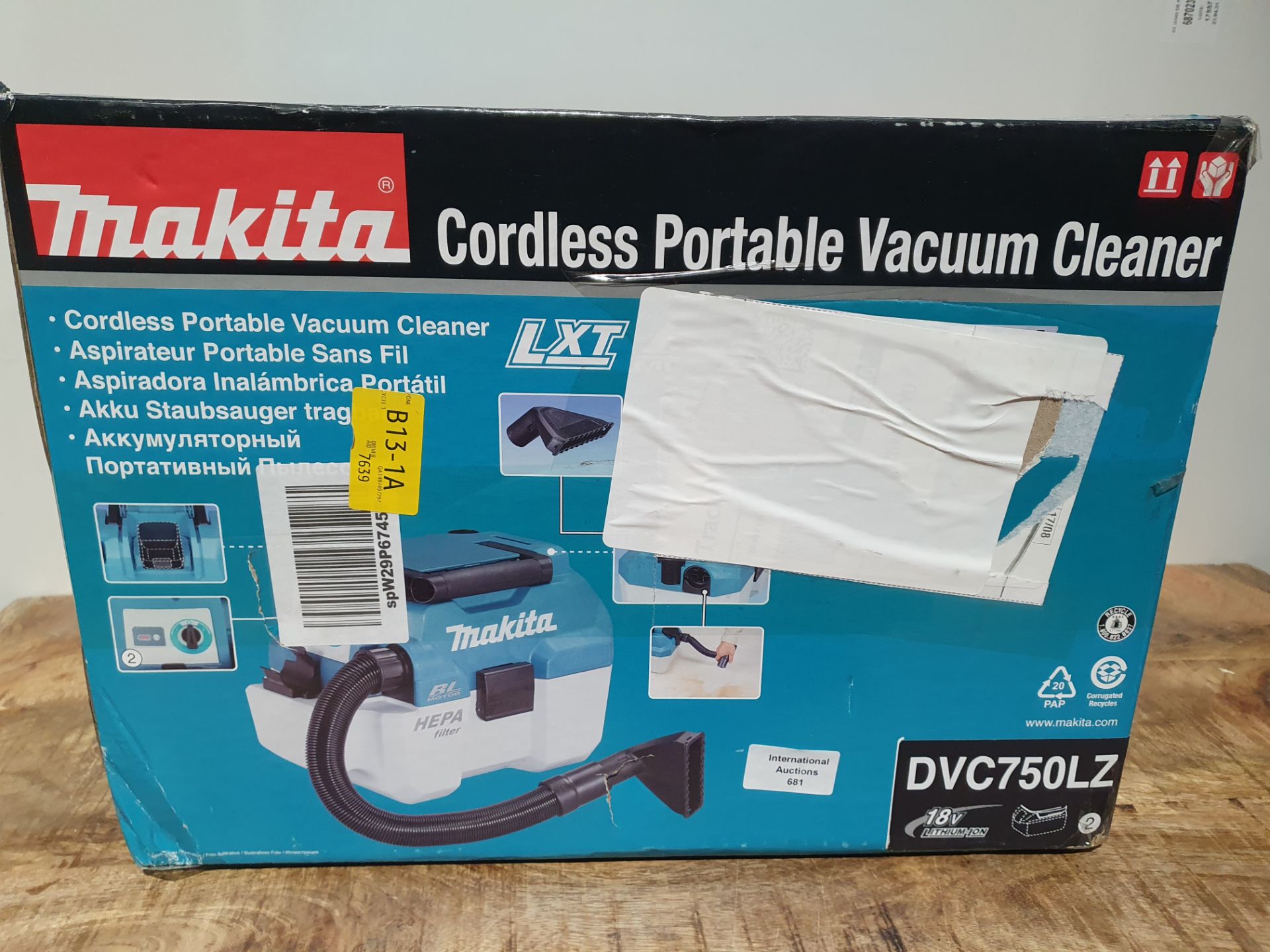 MAKITA CORDLESS PORTABLE VACUUM CLEANER RRP £131.99Condition ReportAppraisal Available on