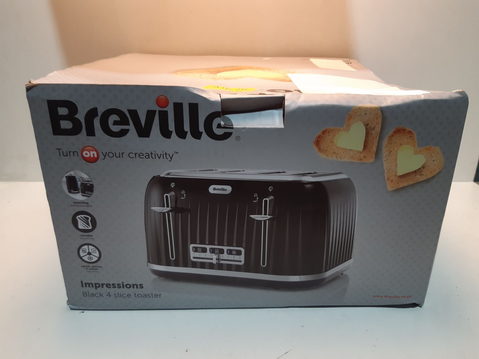 RRP £34.99 Breville VTT476 Impressions 4-Slice Toaster with High-Lift and Wide Slots