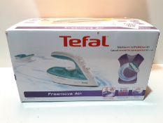 RRP £38.98 Tefal FV6520G0 Freemove Air Cordless Steam Iron, 2400 W, Blue