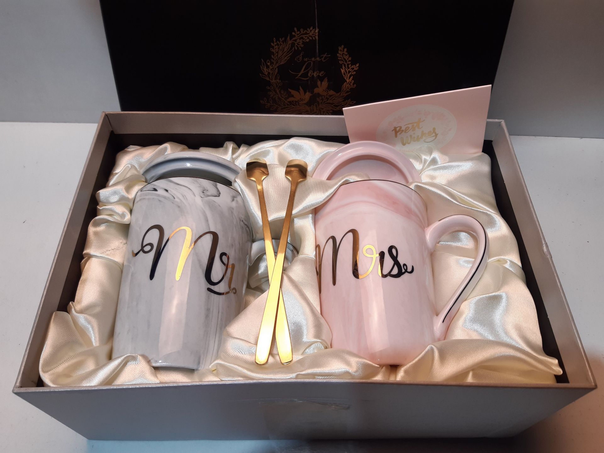 RRP £25.99 Mr and Mrs Coffee Cups Set Wedding Gifts for Couple