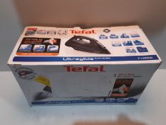 RRP £39.99 Tefal FV2662 Ultraglide Anti-scale Steam Iron, 2500 W, 270 milliliters, Black