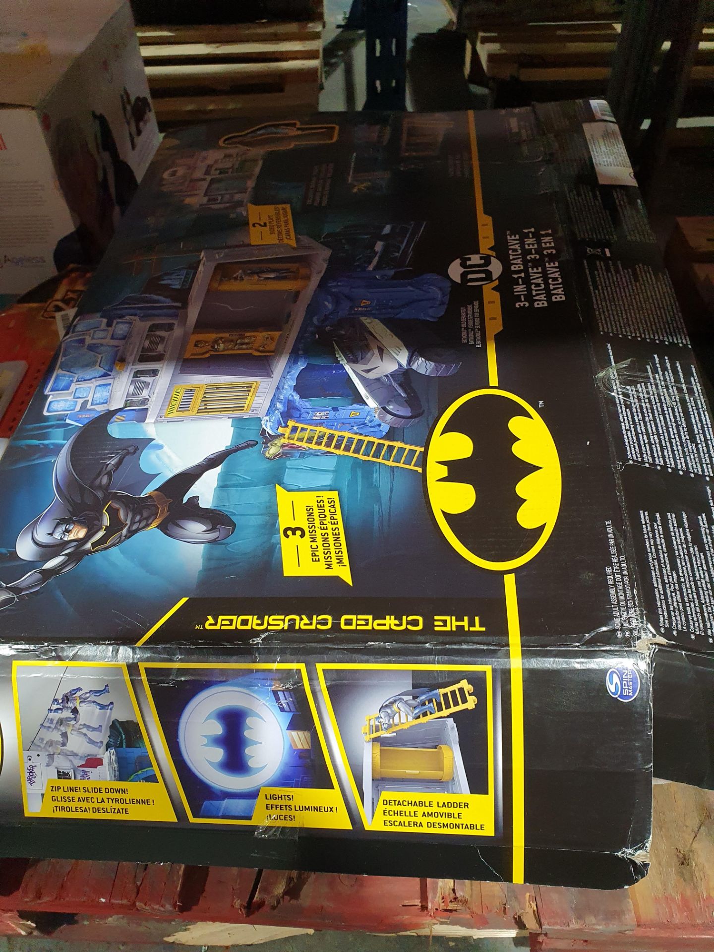 DC 3 IN 1 BATCAVE THE CAPED CRUSADER RRP £30 Condition ReportAppraisal Available on Request - All