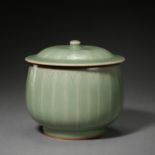 LONGQUAN KILN POT WITH COVER, SOUTHERN SONG DYNASTY, CHINA