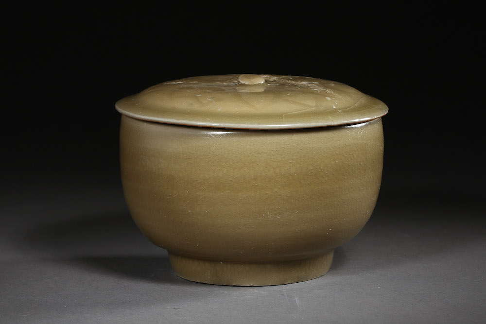 LONGQUAN KILN COVER BOWL, SOUTHERN SONG DYNASTY, CHINA - Image 6 of 14