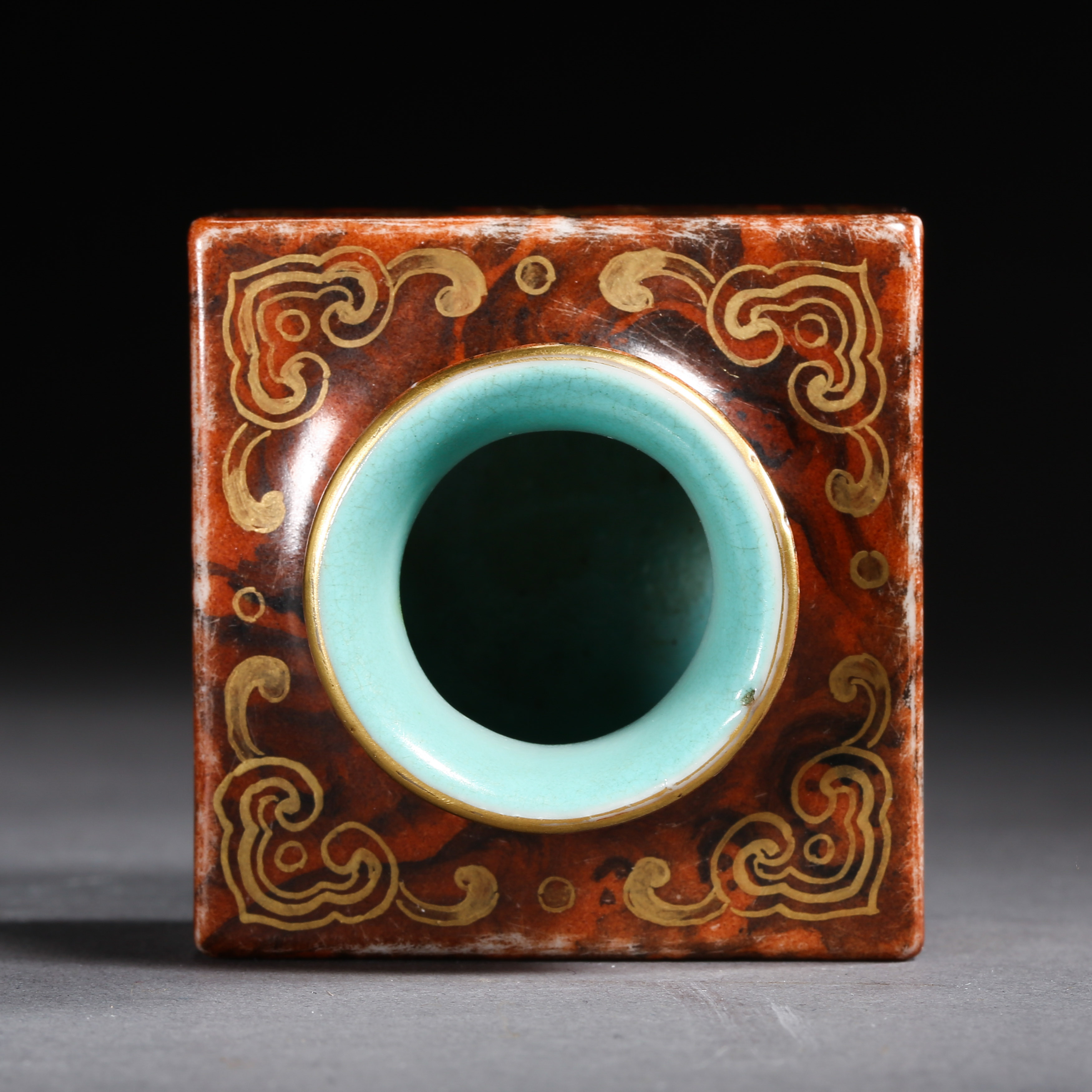 SQUARE FORM VASE, QIANLONG QING DYNASTY, CHINA - Image 10 of 10