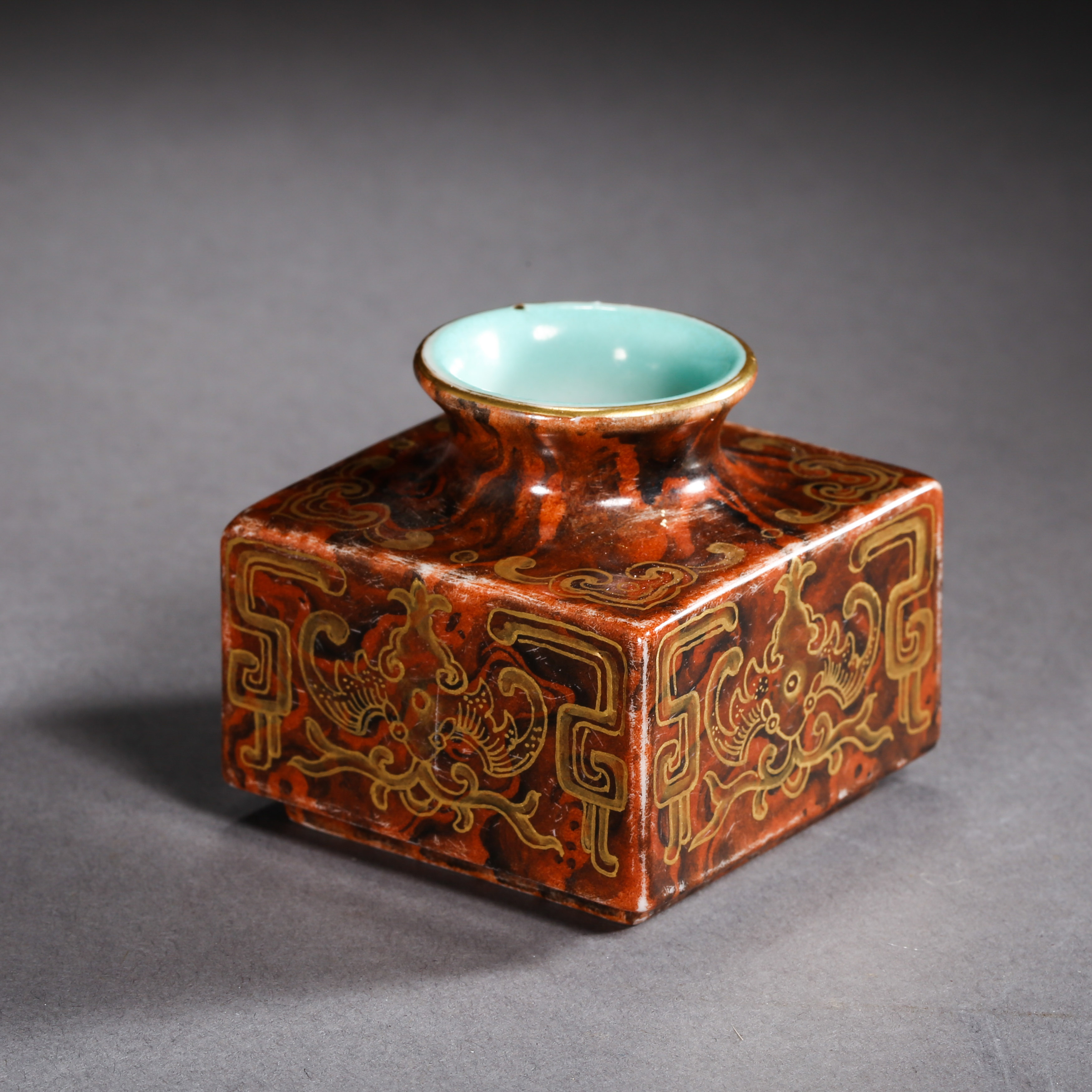 SQUARE FORM VASE, QIANLONG QING DYNASTY, CHINA - Image 4 of 10