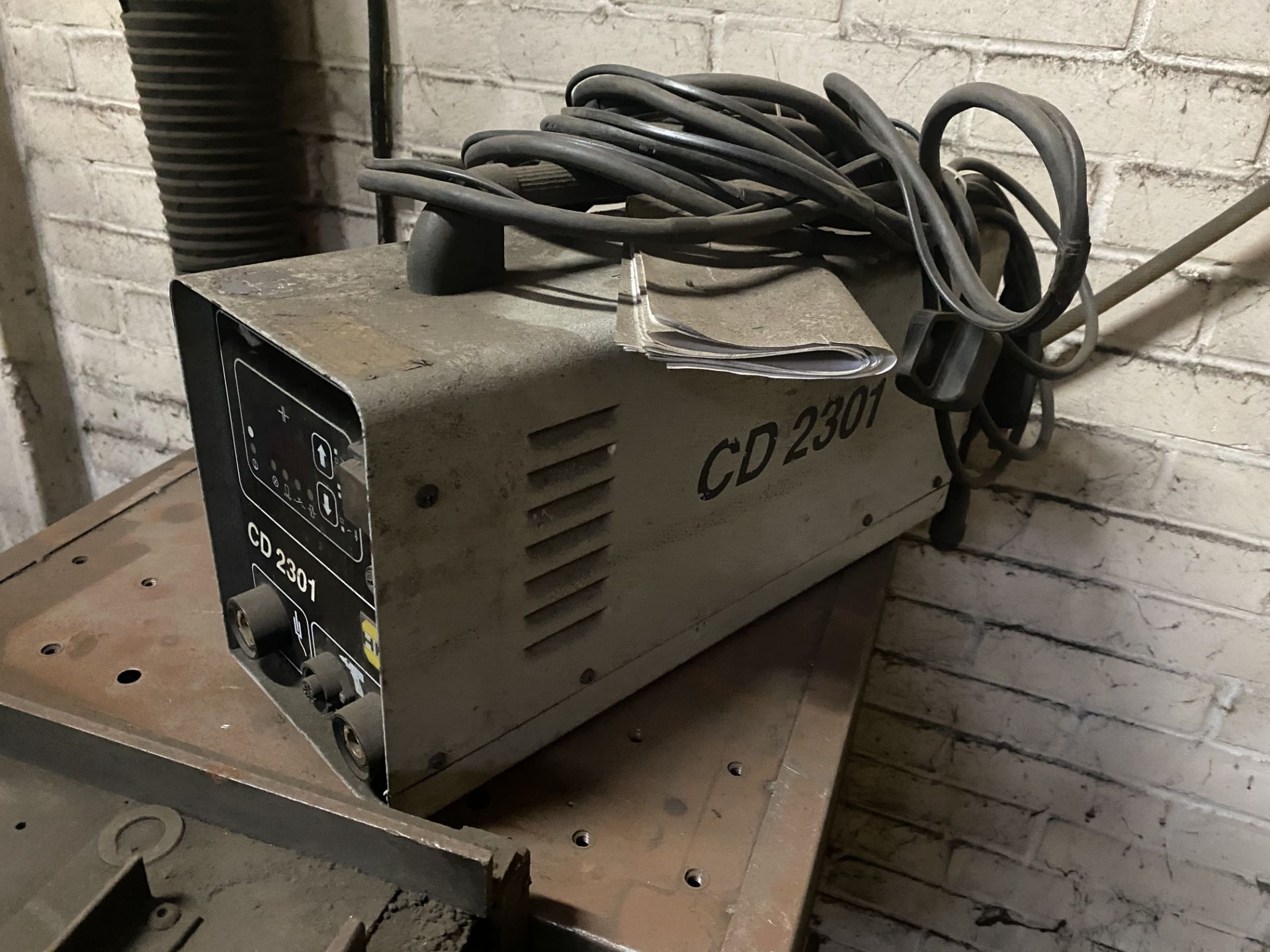 CD 2301 STUD WELDER