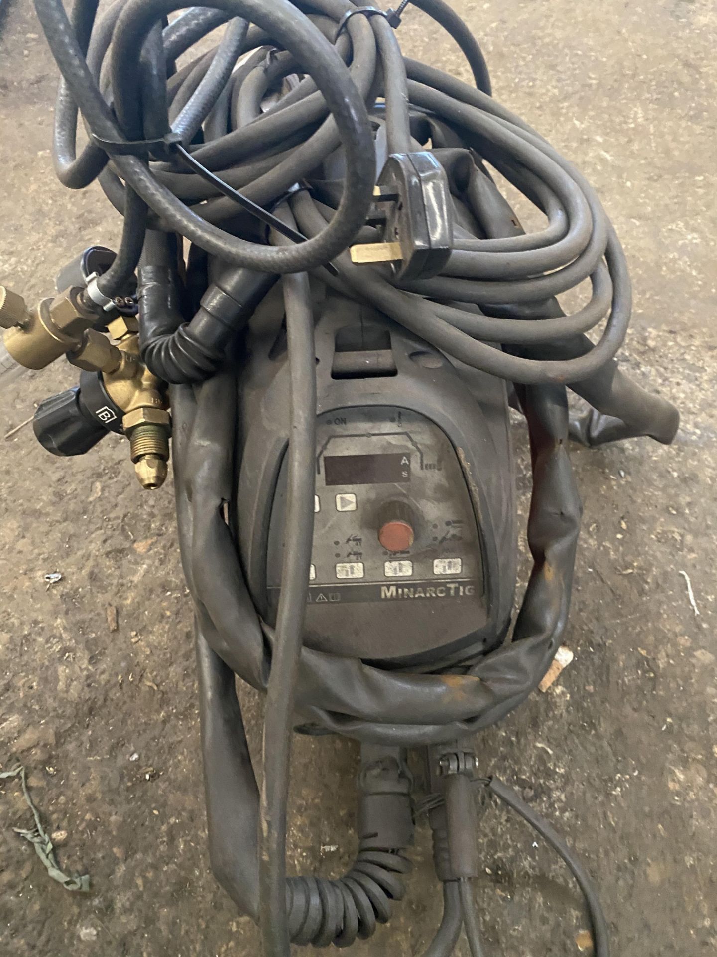 KEMPPI 180 WELDER - Image 2 of 3