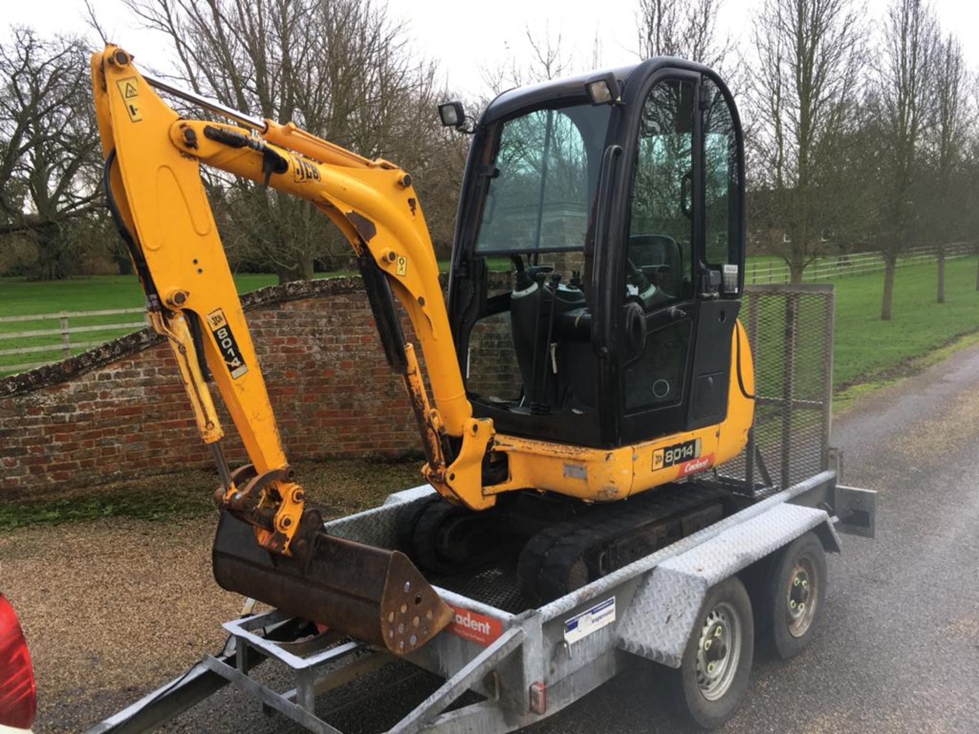 JCB 8014 EXCAVATOR MINI DIGGER INCLUDING TRAILER - Image 2 of 12