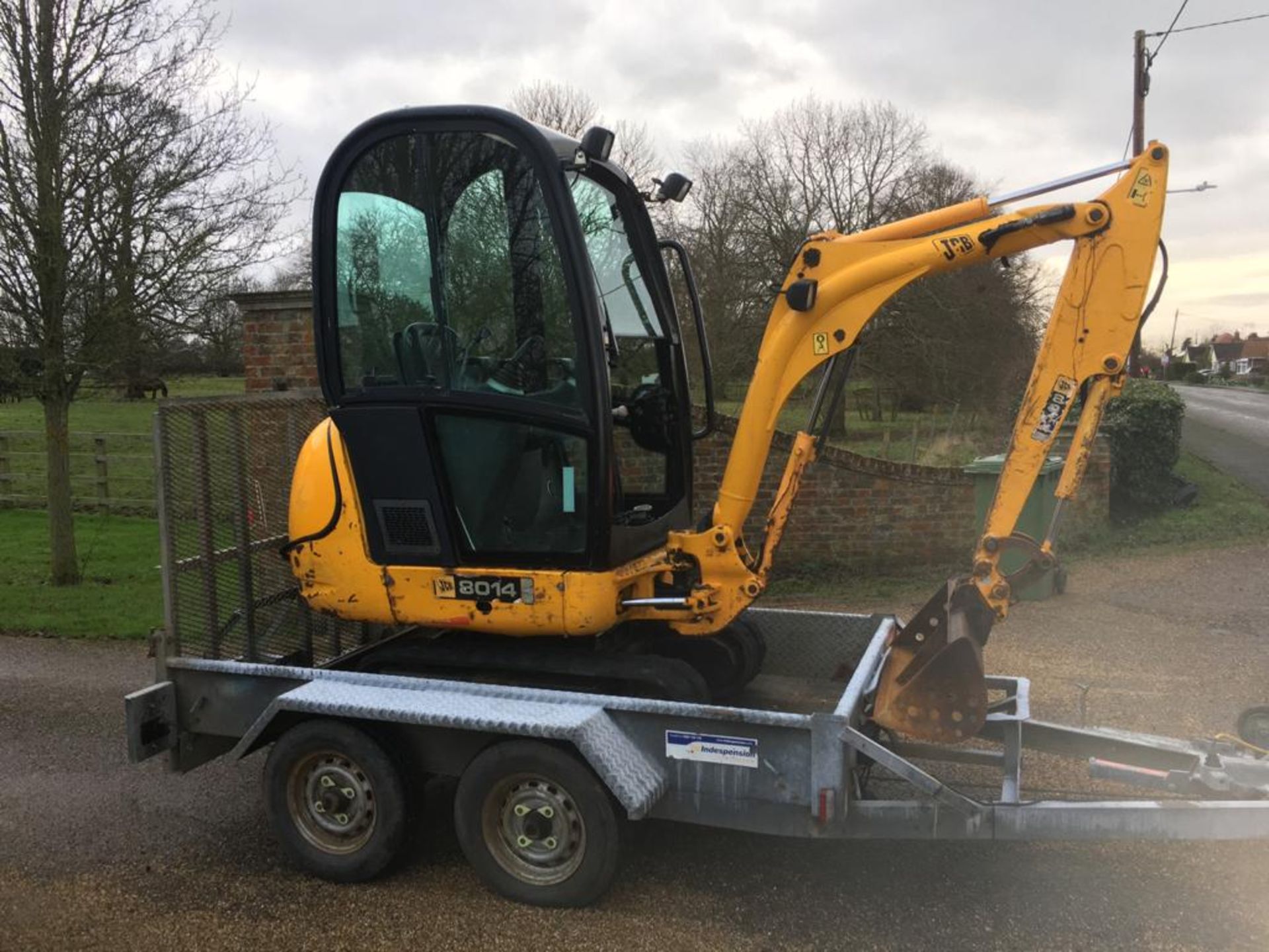 JCB 8014 EXCAVATOR MINI DIGGER INCLUDING TRAILER - Image 3 of 12