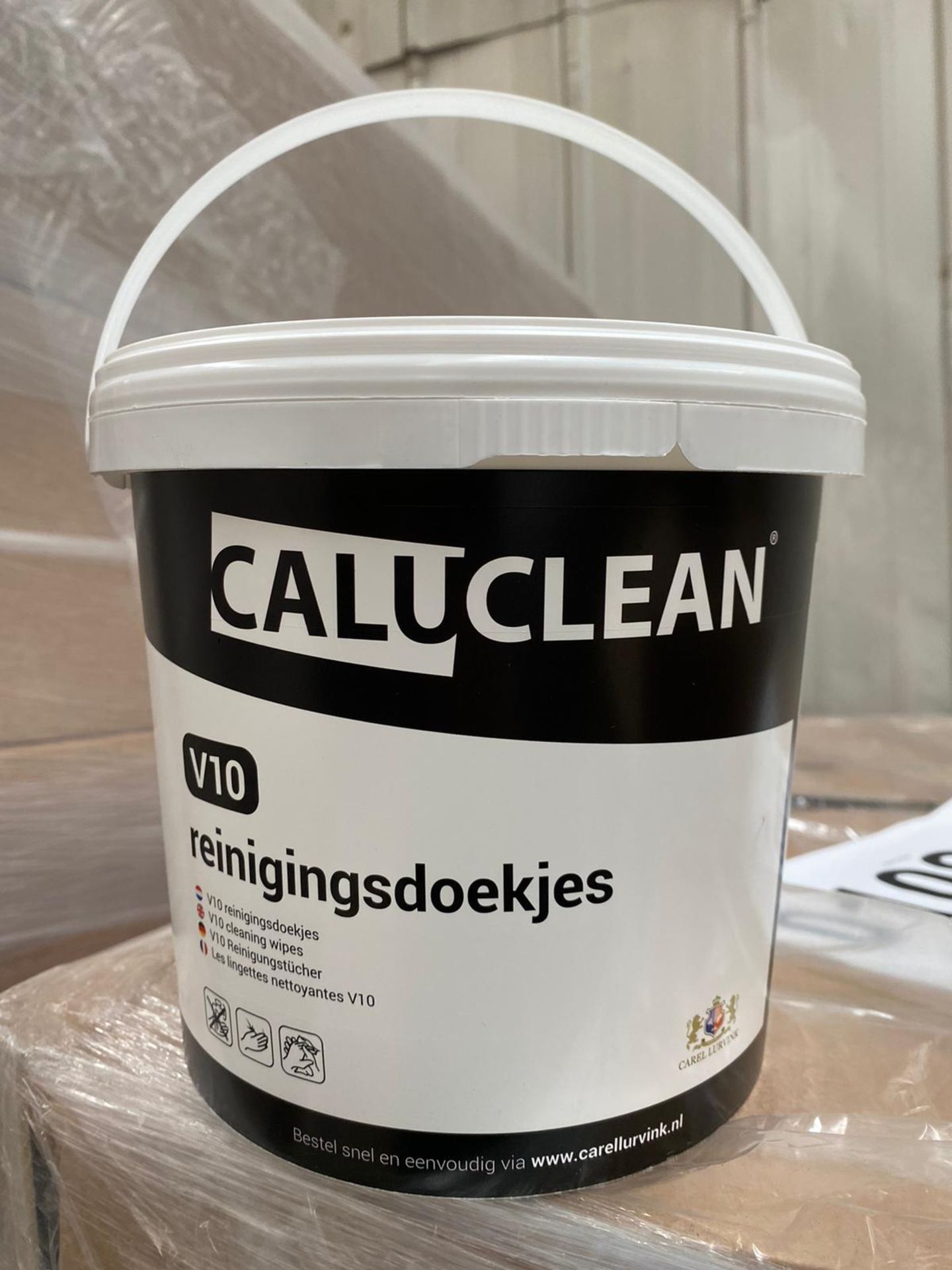 CALECLEAN V10 CLEANING WIPES (150 WIPES IN A BUCKET) 192 BUCKETS ON PALLET