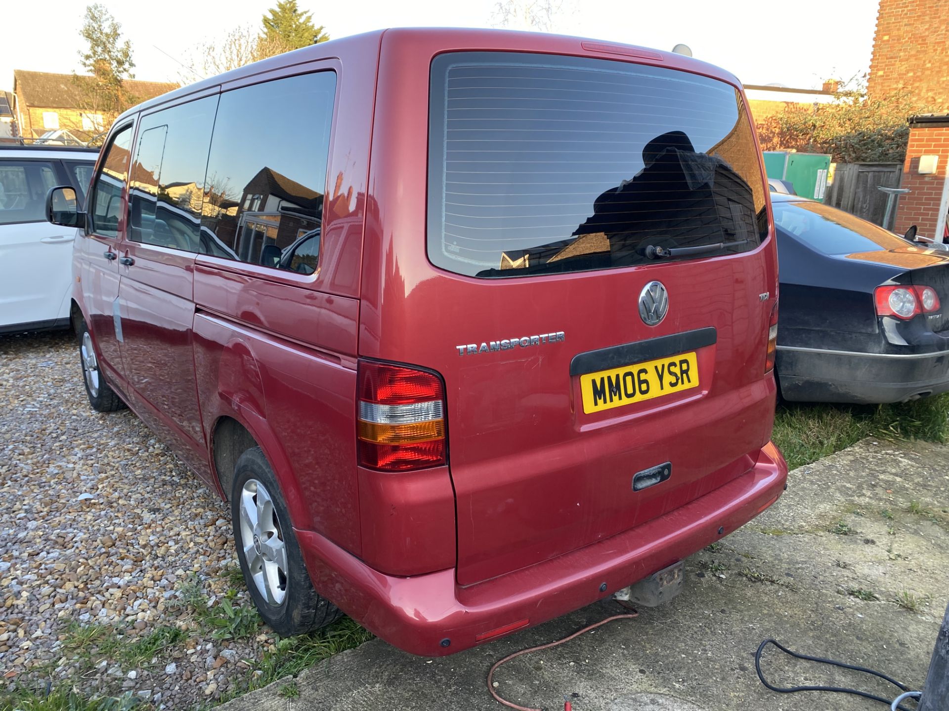 2006 VOLKWAGEN TRANSPORTER 1.9 TDI **9 SEATER** - Image 4 of 6