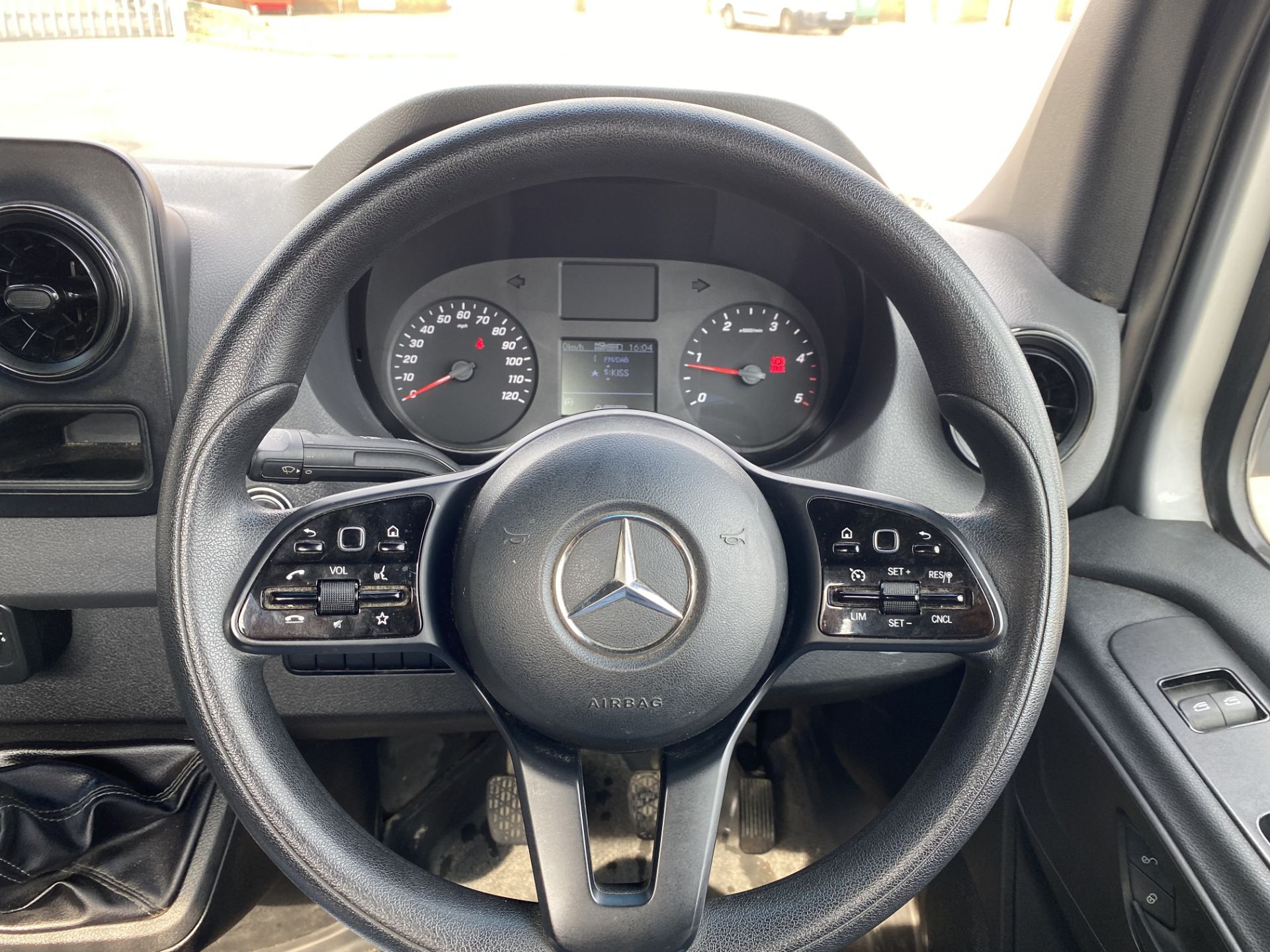 2019 MERCEDES BENZ SPRINTER 316 2.1 CDI L3 DIESEL RWD 3.5T CHASSIS CAB ALUMINIUM FLAT EXTRA LONG - Image 29 of 30