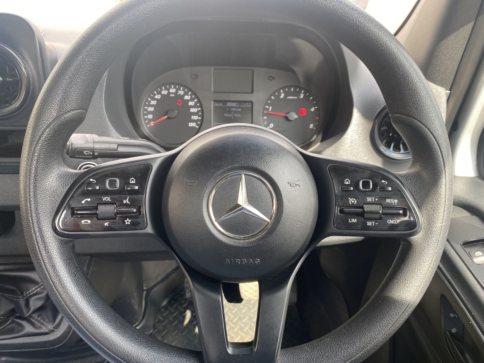 2018 MERCEDES BENZ SPRINTER 316 2.1 CDI L3 DIESEL RWD 3.5T CHASSIS CAB ALUMINIUM FLAT EXTRA LONG - Image 21 of 23