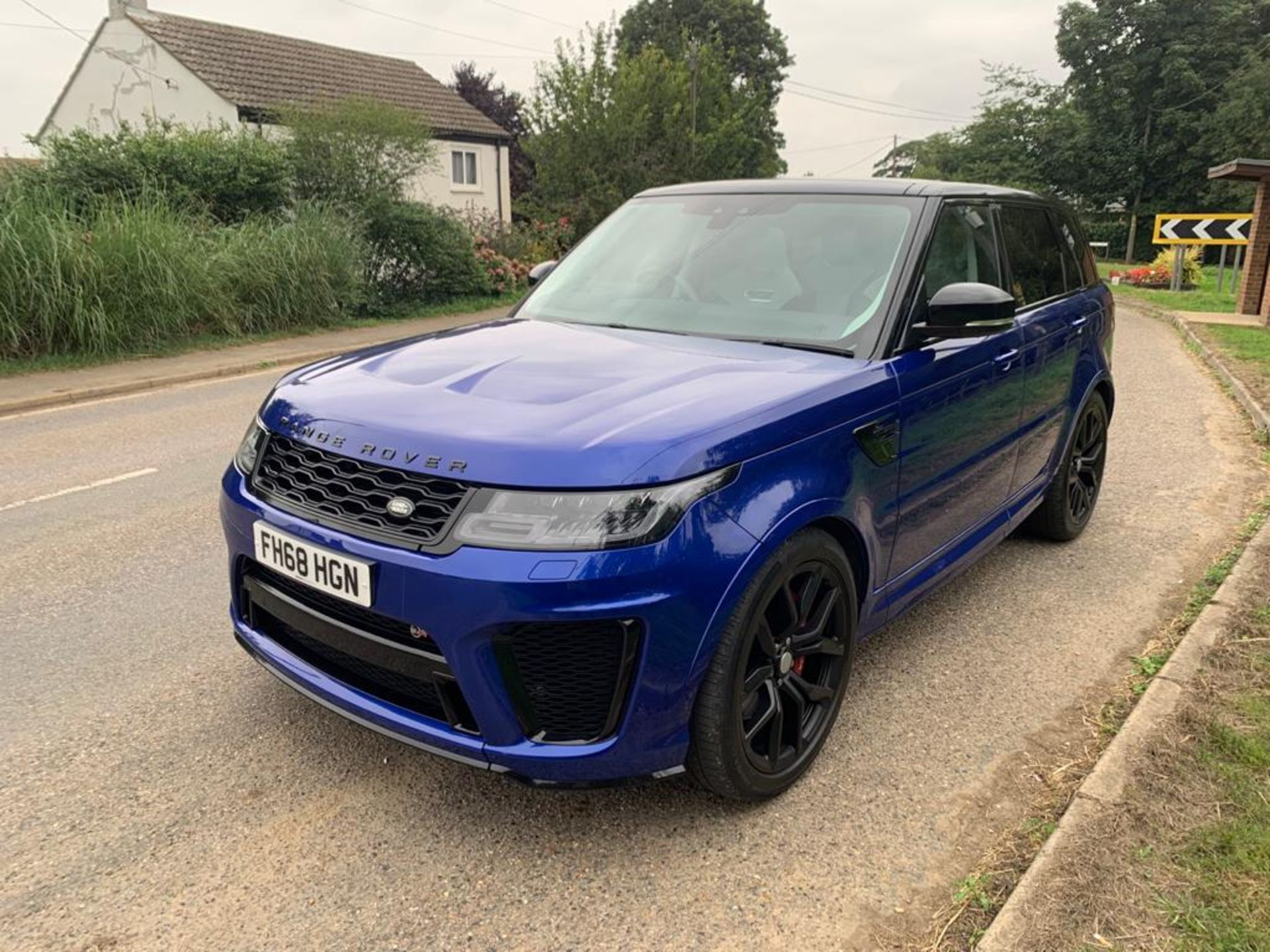 2018 RANGE ROVER SPORT SVR 5.0 AUTO **12% BUYERS PREMIUM** - Image 4 of 32