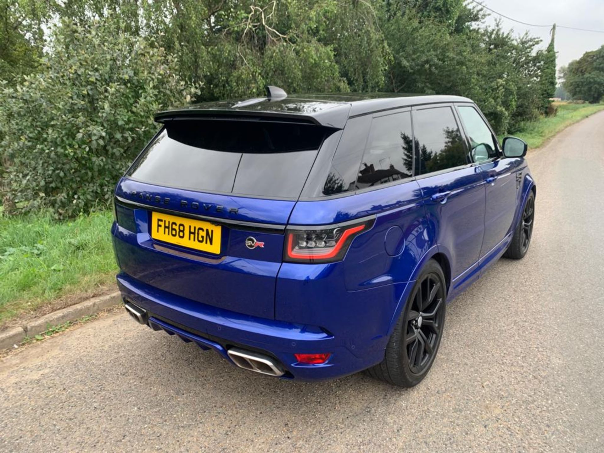 2018 RANGE ROVER SPORT SVR 5.0 AUTO **12% BUYERS PREMIUM** - Image 8 of 32